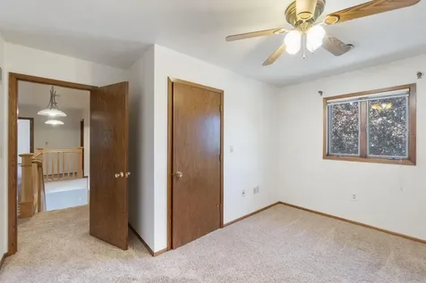 1011 W 1st Street Sumner IA 50674