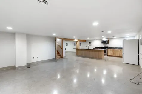 1011 W 1st Street Sumner IA 50674