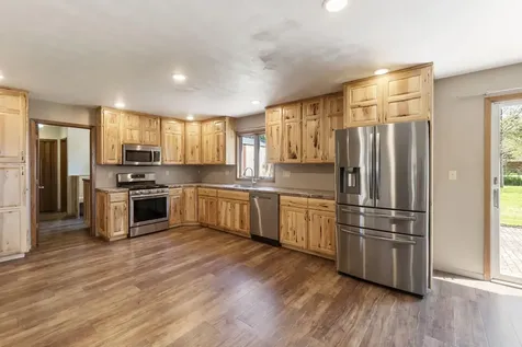 1011 W 1st Street Sumner IA 50674