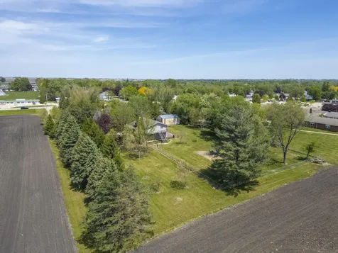 1011 W 1st Street Sumner IA 50674