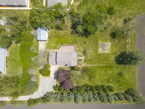 1011 W 1st Street Sumner IA 50674