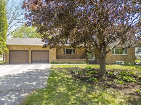1011 W 1st Street Sumner IA 50674
