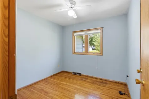 1926 Crescent Drive Cedar Falls IA 50613
