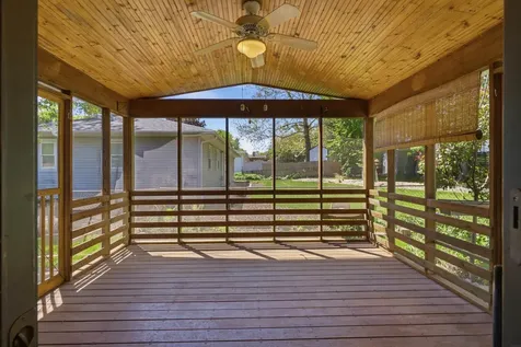 1926 Crescent Drive Cedar Falls IA 50613