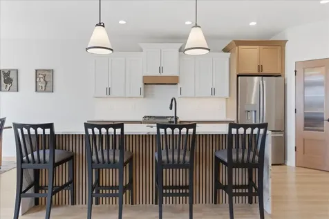 121 Goldcrest Court Waterloo IA 50701