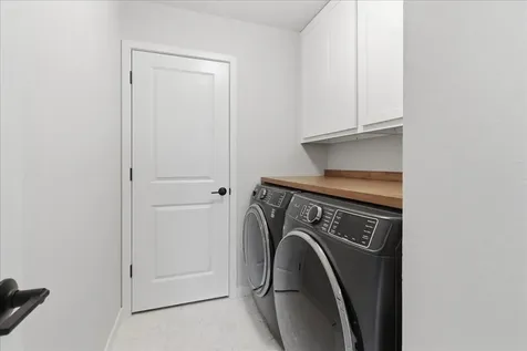 121 Goldcrest Court Waterloo IA 50701