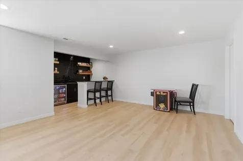 121 Goldcrest Court Waterloo IA 50701