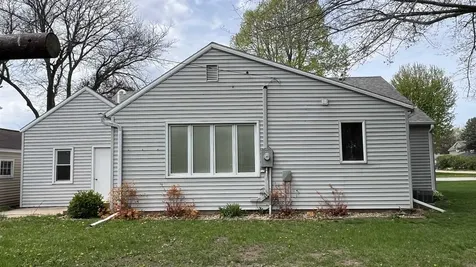 306 S Locust Avenue New Hampton IA 50659