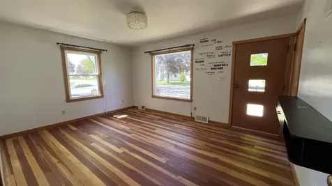 306 S Locust Avenue New Hampton IA 50659