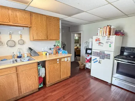 920 W 2nd Street Cedar Falls IA 50613