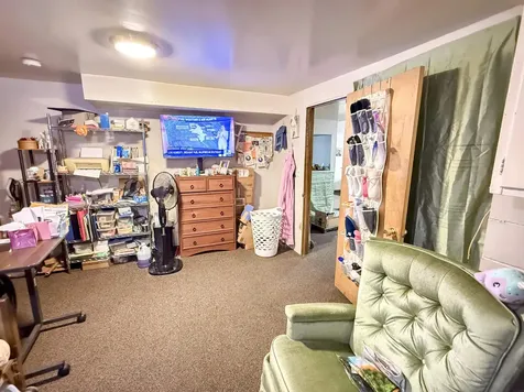 920 W 2nd Street Cedar Falls IA 50613