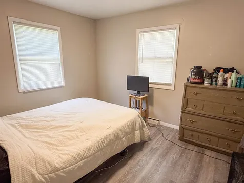 920 W 2nd Street Cedar Falls IA 50613