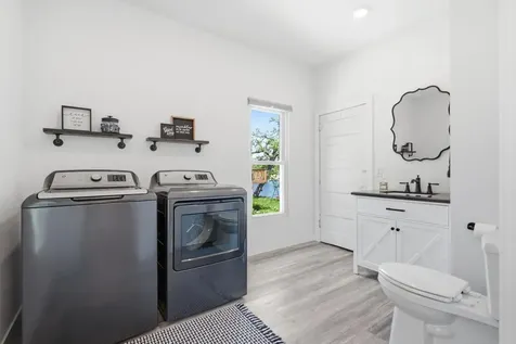 308 NW 4th Avenue Independence IA 50644