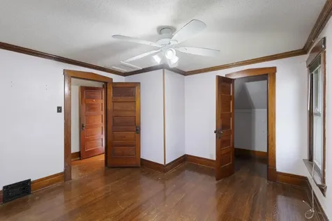 1717 Forest Avenue Waterloo IA 50702