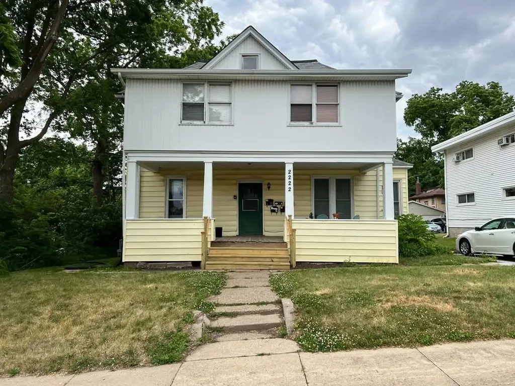 2222 Walnut Street Cedar Falls IA 50613