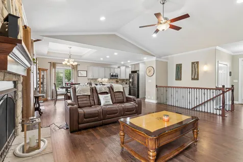 2709 Falcon Lane Cedar Falls IA 50613