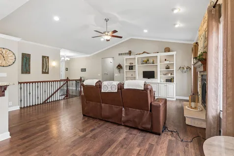 2709 Falcon Lane Cedar Falls IA 50613