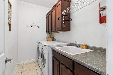 2709 Falcon Lane Cedar Falls IA 50613