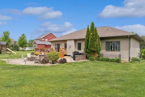 2709 Falcon Lane Cedar Falls IA 50613
