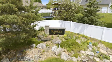 2709 Falcon Lane Cedar Falls IA 50613