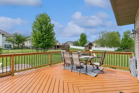 2709 Falcon Lane Cedar Falls IA 50613