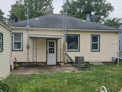 513 6th Avenue Charles City IA 50616