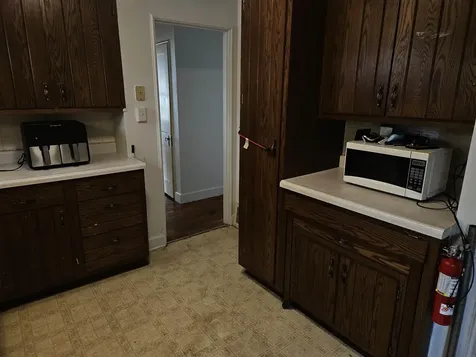 513 6th Avenue Charles City IA 50616