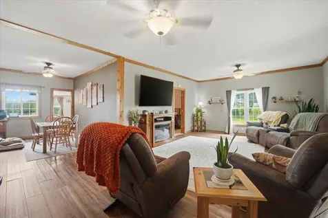 32195 234th Street Eldora IA 50627