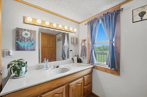 32195 234th Street Eldora IA 50627
