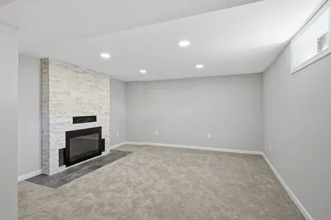 1912 Four Winds Drive Cedar Falls IA 50613