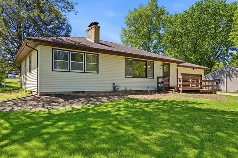 1912 Four Winds Drive Cedar Falls IA 50613