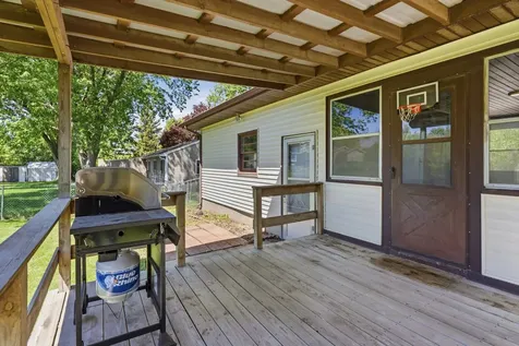 1912 Four Winds Drive Cedar Falls IA 50613
