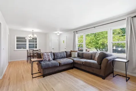 1912 Four Winds Drive Cedar Falls IA 50613