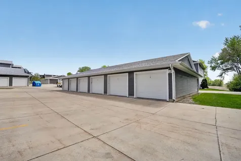 4710 Chadwick Road Cedar Falls IA 50613