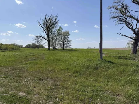 2113 North Doris Avenue Independence IA 50644