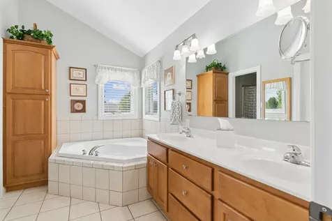4116 Maryhill Drive Cedar Falls IA 50613