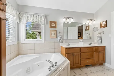 4116 Maryhill Drive Cedar Falls IA 50613