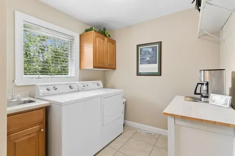 4116 Maryhill Drive Cedar Falls IA 50613