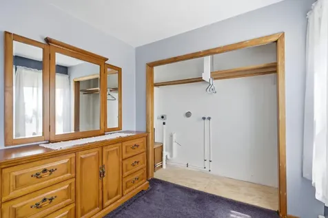 2082 Jamestown Avenue Independence IA 50644