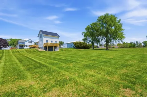 2082 Jamestown Avenue Independence IA 50644