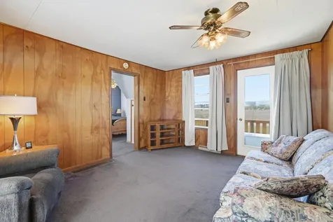 2082 Jamestown Avenue Independence IA 50644