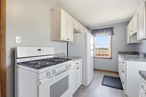 2082 Jamestown Avenue Independence IA 50644
