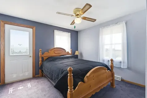 2082 Jamestown Avenue Independence IA 50644