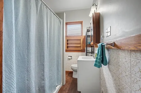 704 2nd Avenue SE Dyersville IA 52040
