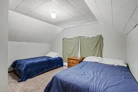 704 2nd Avenue SE Dyersville IA 52040