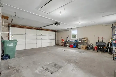 704 2nd Avenue SE Dyersville IA 52040