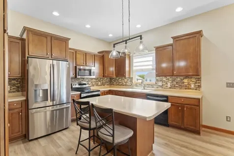 1502 Quail Ridge Road Cedar Falls IA 50613