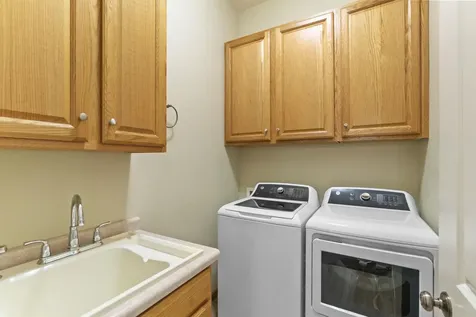 1502 Quail Ridge Road Cedar Falls IA 50613