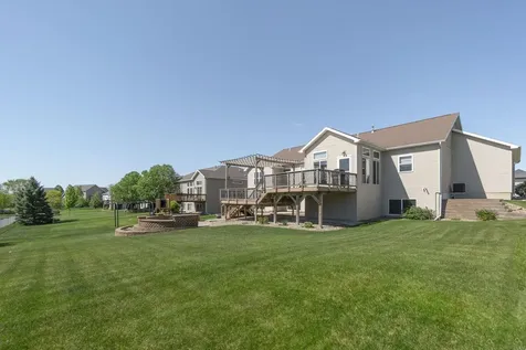 1502 Quail Ridge Road Cedar Falls IA 50613