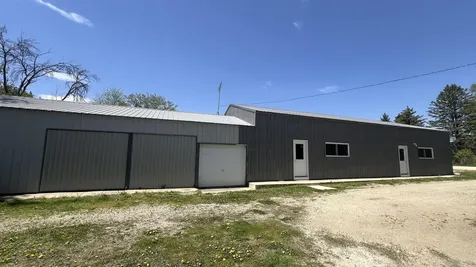 2496 239th Street New Hampton IA 50659